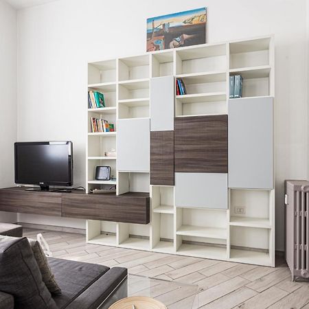 Spacious Retreat Steps From Lambrate Metro- Via Pacini Milán Exteriér fotografie